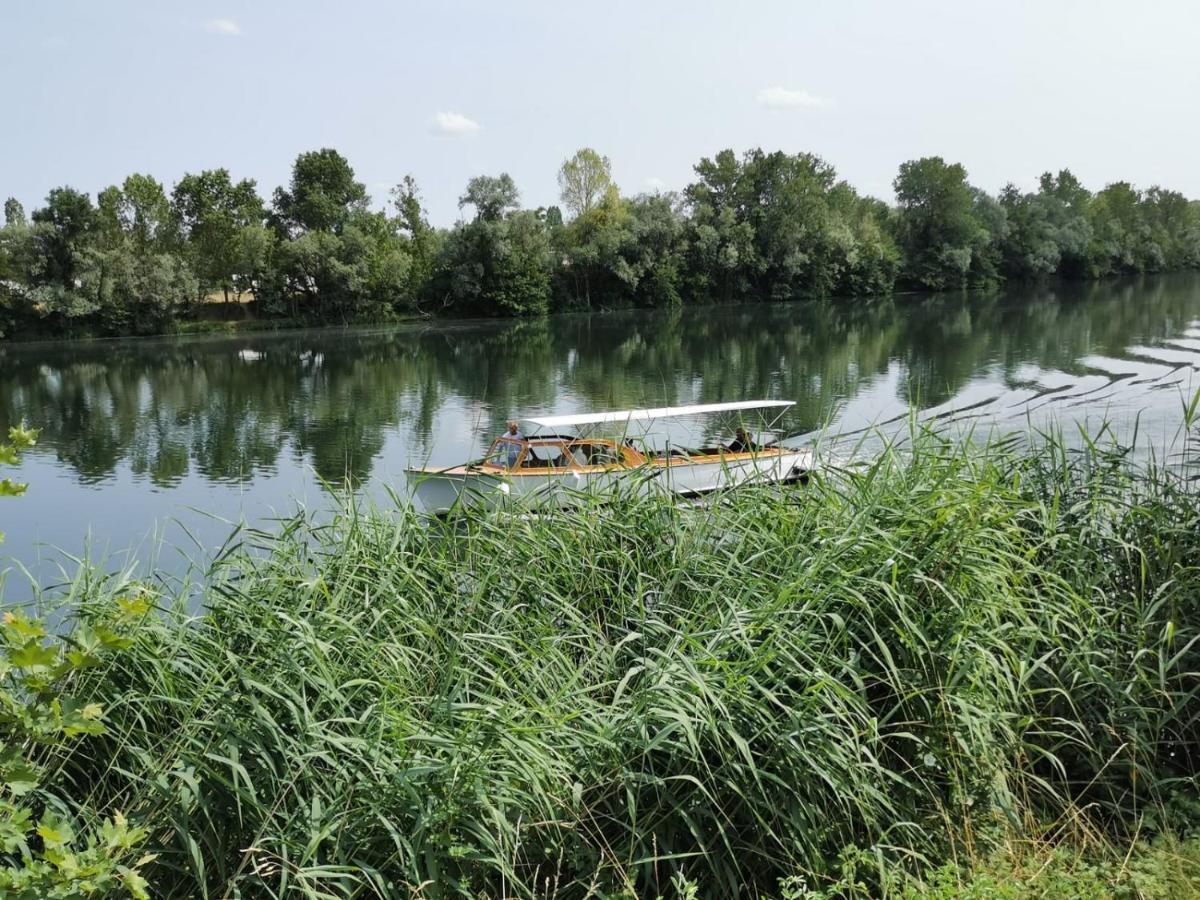 La Rive Du Doubs - 2 Chambres - 5 Pers - 56, Chemin Du Canal Du Rhone Au Rhin Dole Exterior photo